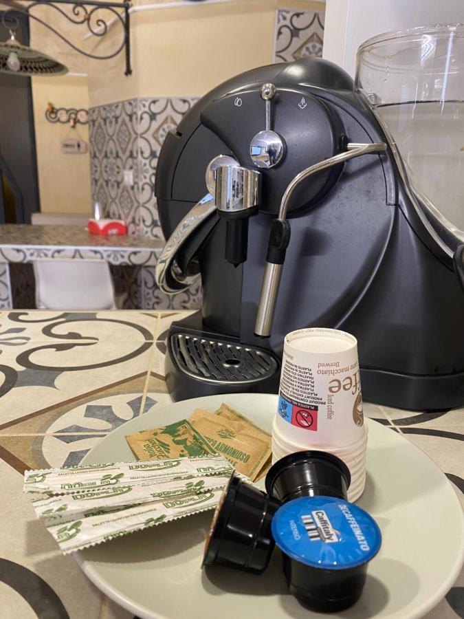 Dimora In Centro Bed & Breakfast Трани Екстериор снимка
