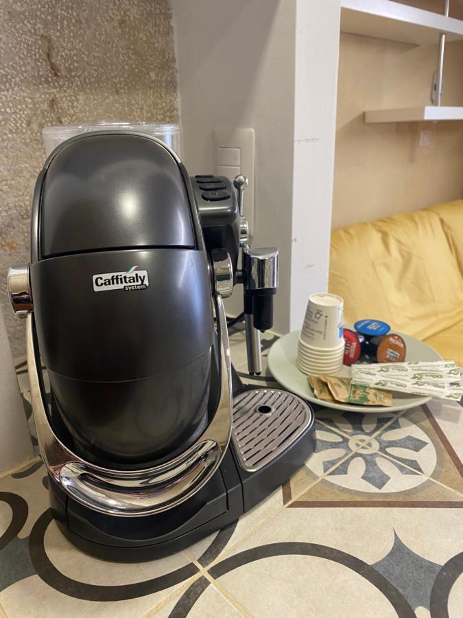 Dimora In Centro Bed & Breakfast Трани Екстериор снимка